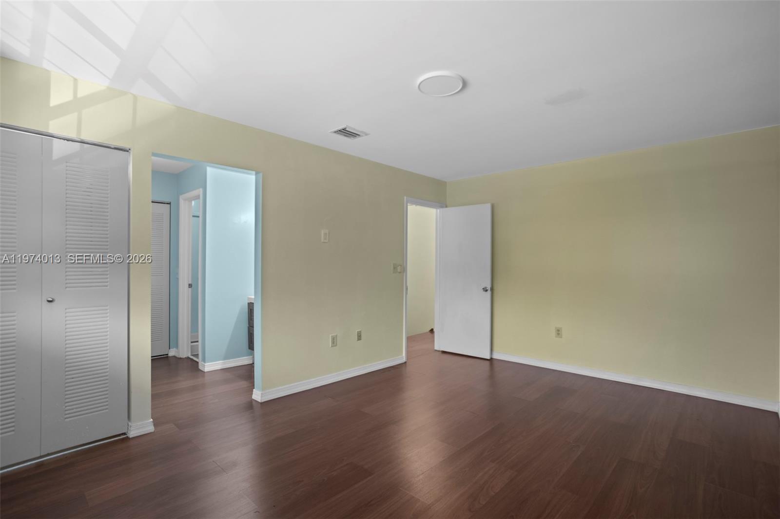 FLAMINGO GARDENS PHASE FO - Residential