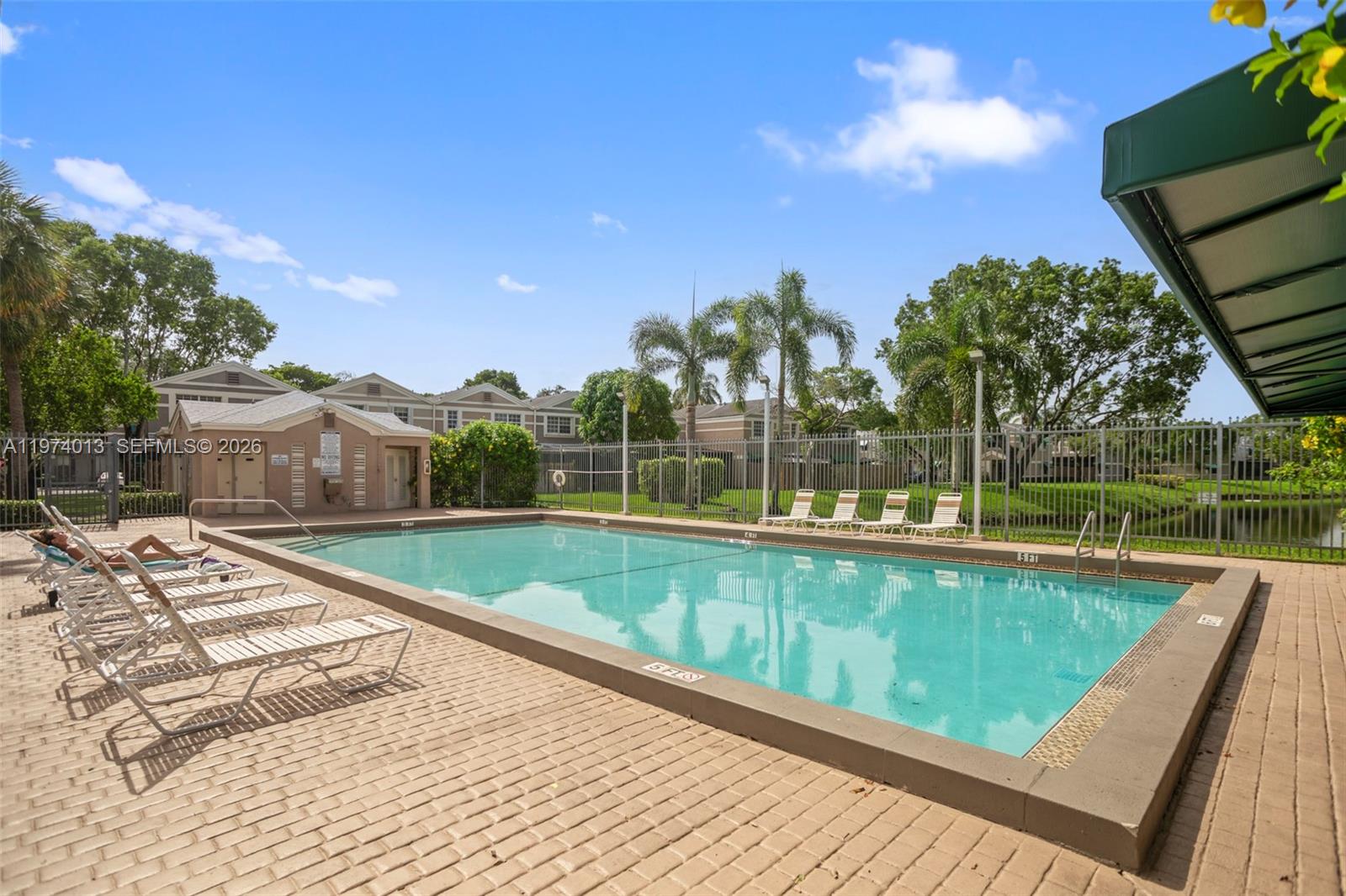 FLAMINGO GARDENS PHASE FO - Residential