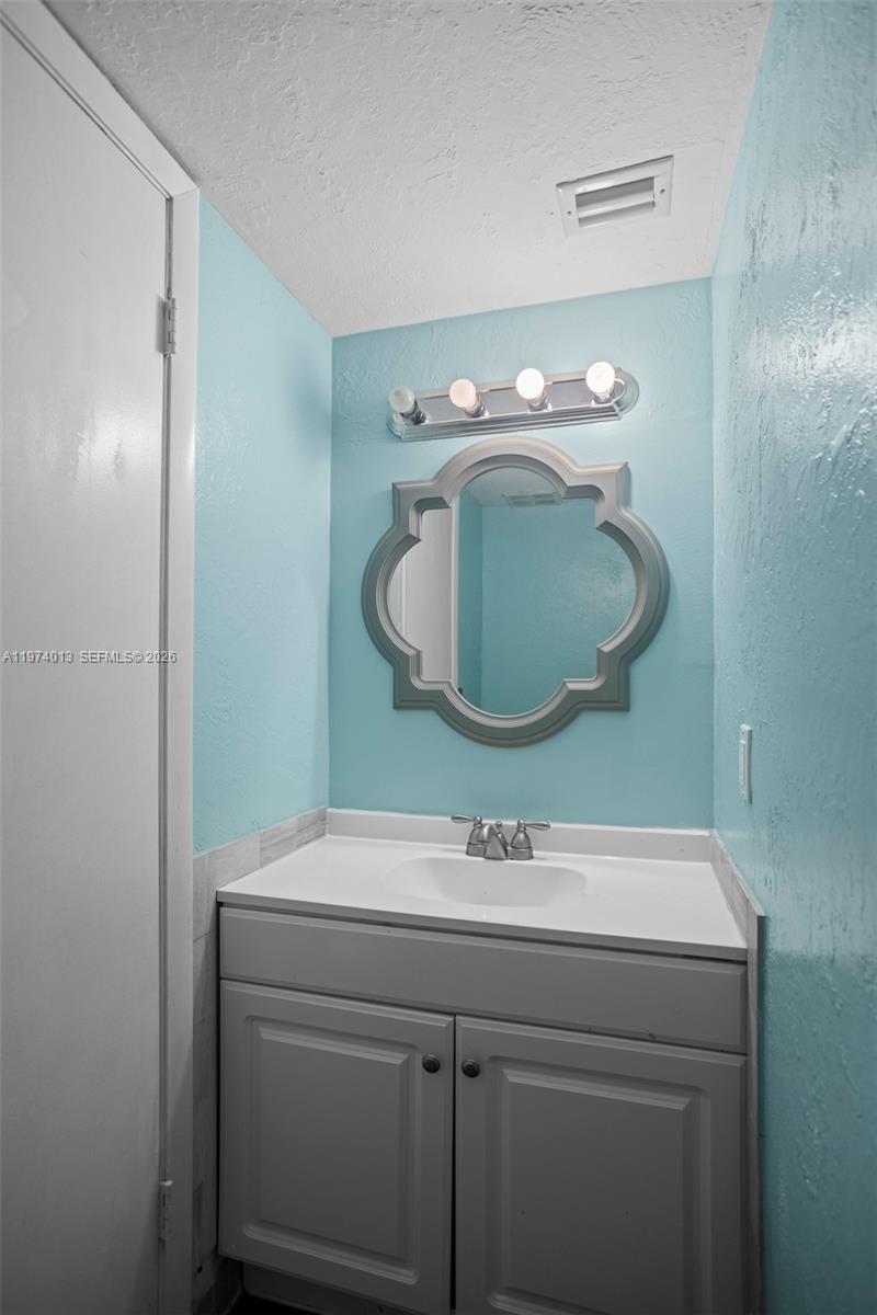 FLAMINGO GARDENS PHASE FO - Residential