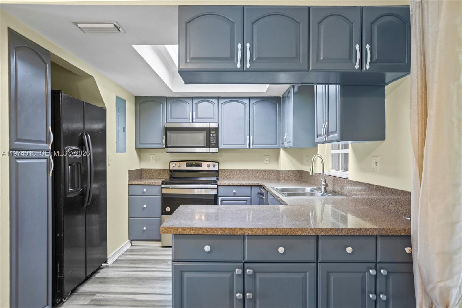 FLAMINGO GARDENS PHASE FO - Residential