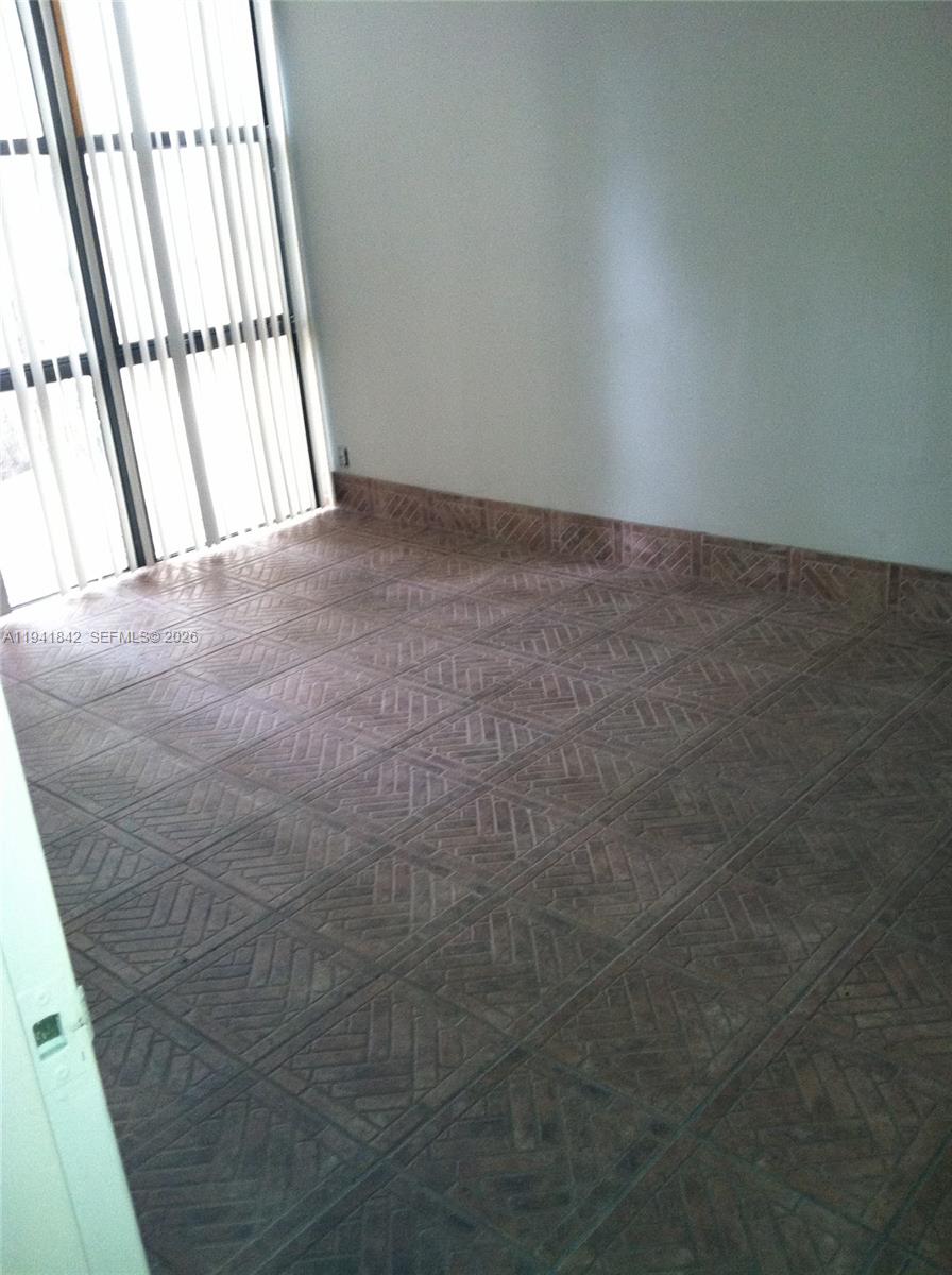 PLAZA OF AMERICAS CONDO P - Residential