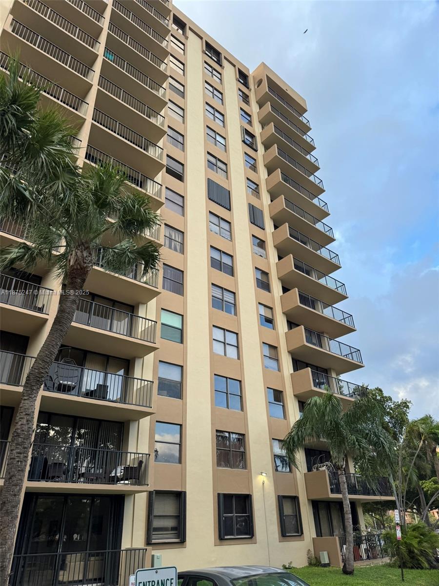 This spacious 1/1 unit is located in a gated community in the Heart of North Miami. Spacious walk-in closet, very well kept and clean unit with two door entry to restroom; your guests won't have to walk through bedroom. One covered parking spot and one assigned spot outside plus enough parking for guests (rare to find in N.Miami). Pool, gym, BBQ area, dog park, Tennis court and security guard at night time. One block from Biscayne Blvd, walking distance to Whole Foods, gyms, restaurants and shops. Ideal Investor. excellent tenant for more than 4 years, lease expires in January 2026