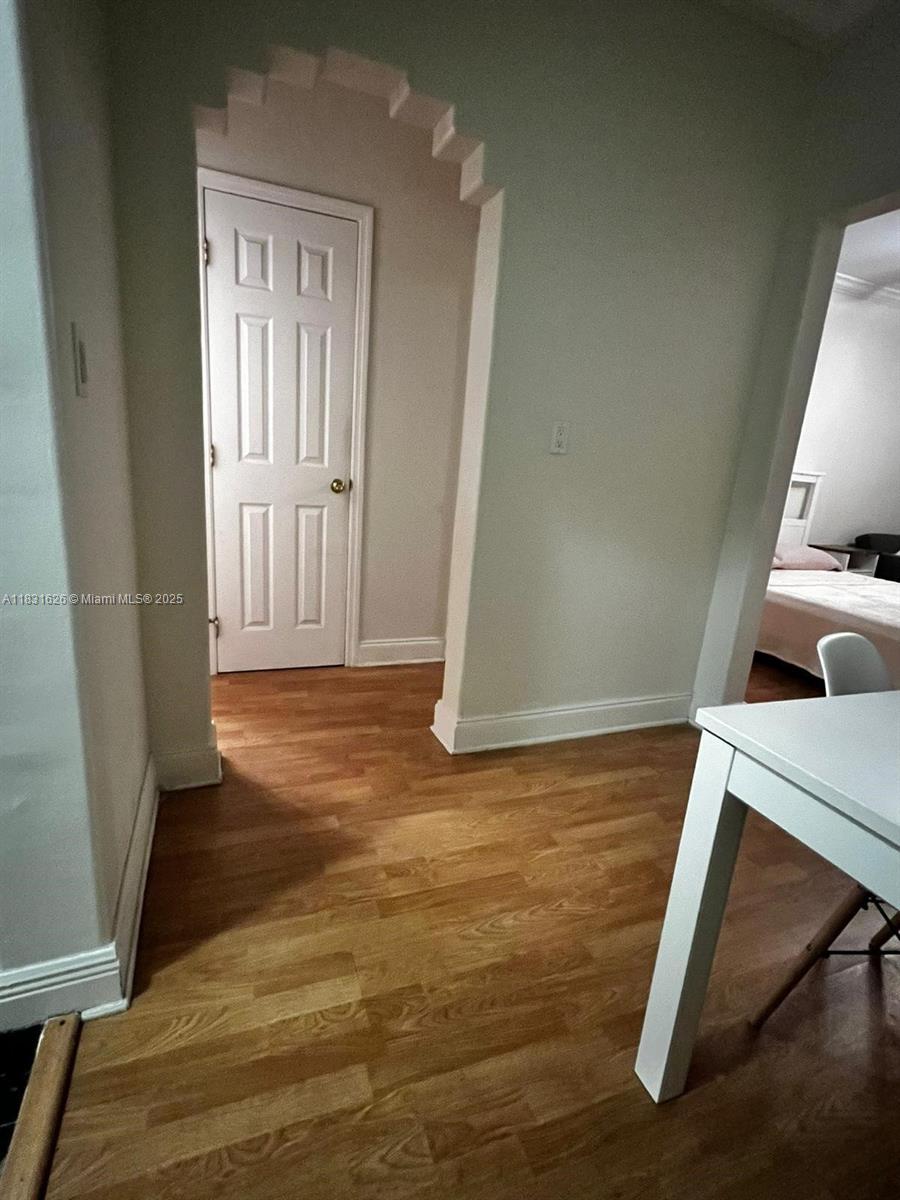 THE ARMSTRONG CONDO - Residential