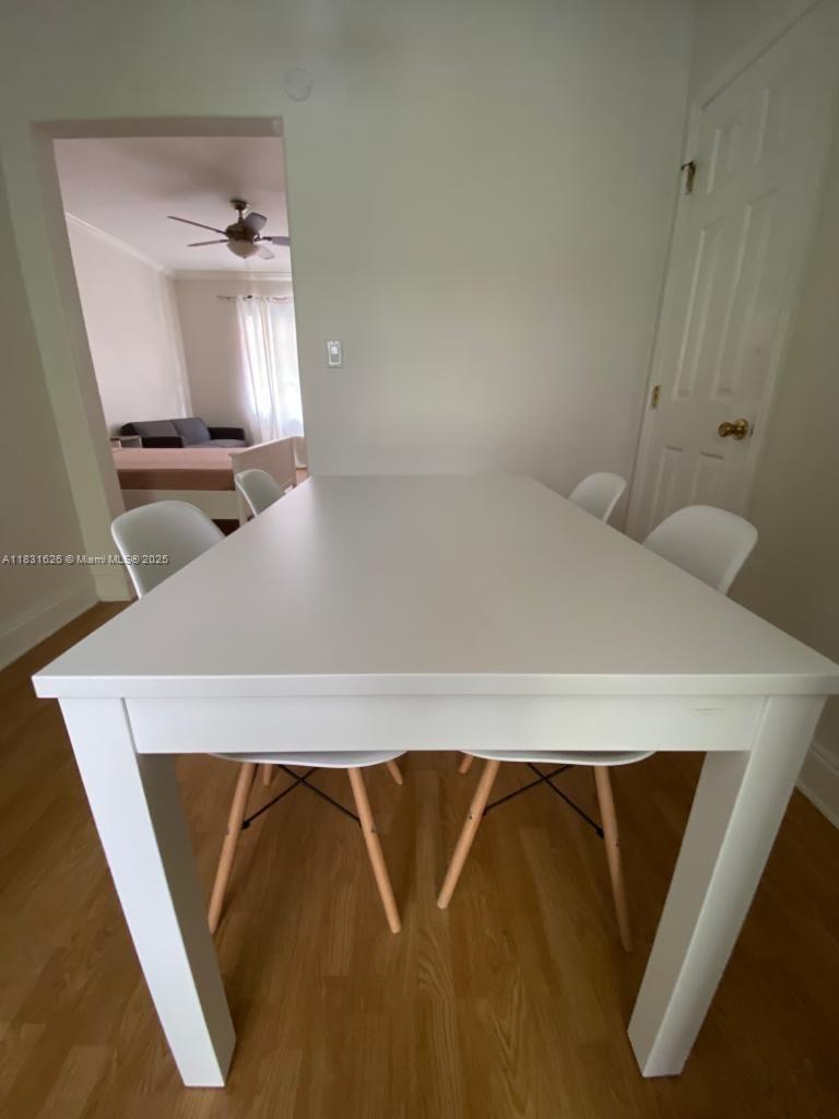 THE ARMSTRONG CONDO - Residential