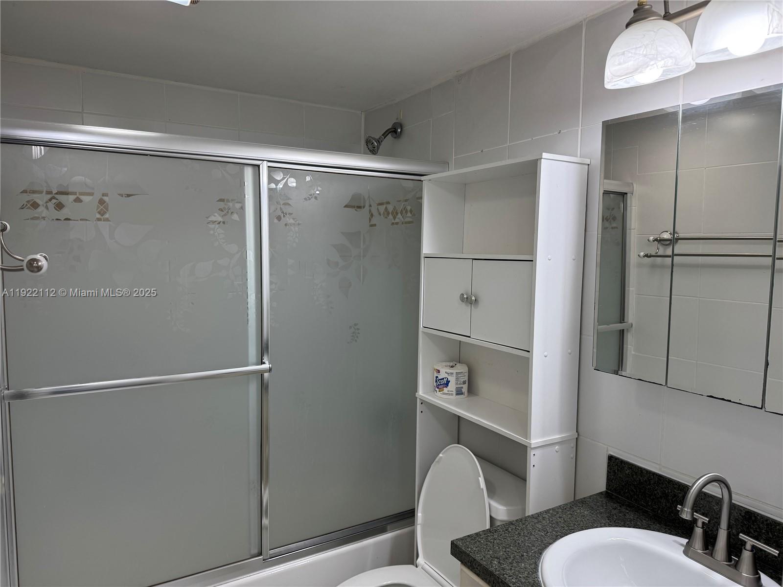 NEWPORT CONDO - Residential Lease