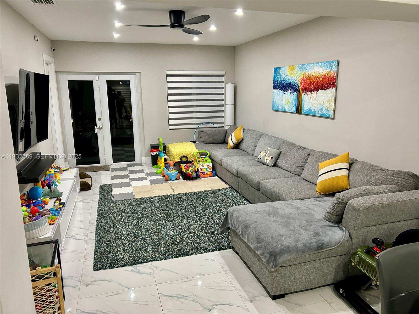 NICHOLS HEIGHTS ADDN - Residential Lease