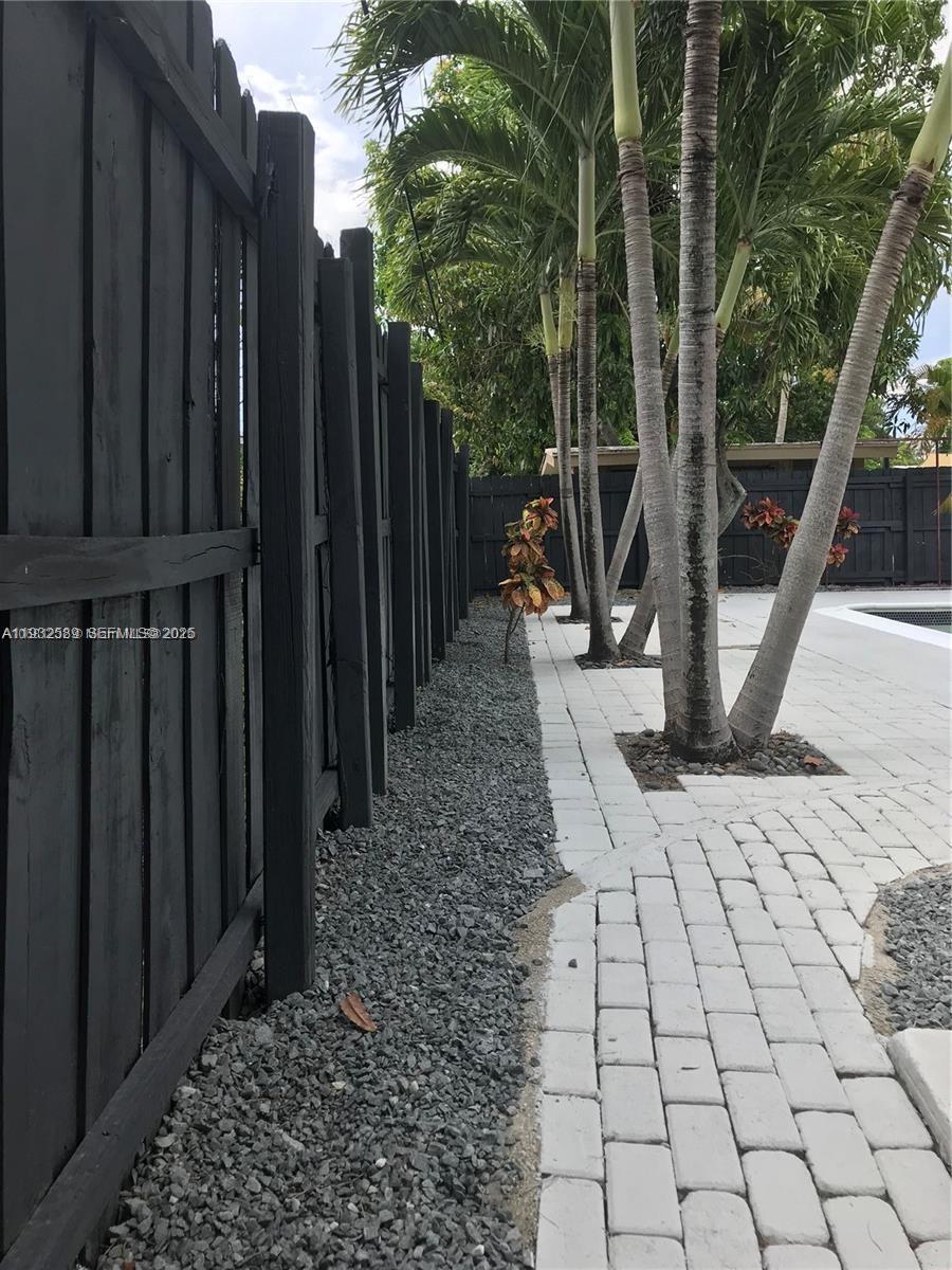 NICHOLS HEIGHTS ADDN - Residential Lease