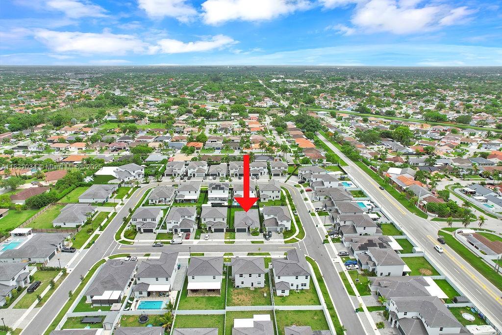 12735 SW 211th St Main
