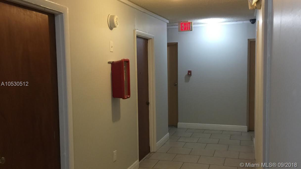 VILLA ROYAL CONDO - Residential Lease