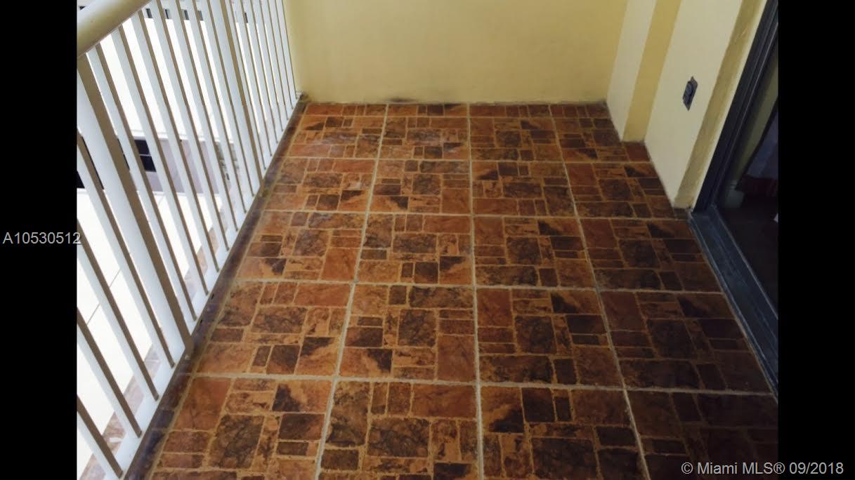 VILLA ROYAL CONDO - Residential Lease