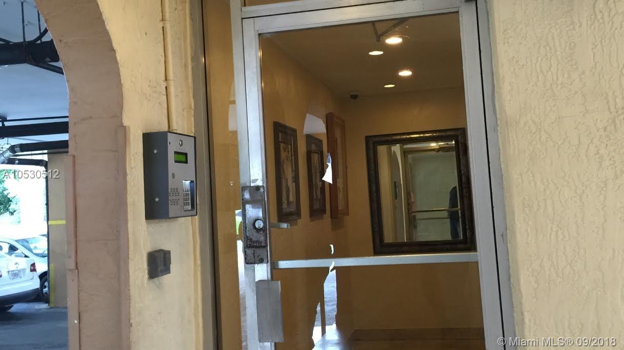 VILLA ROYAL CONDO - Residential Lease