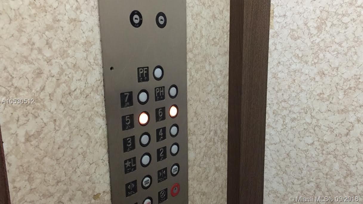 VILLA ROYAL CONDO - Residential Lease