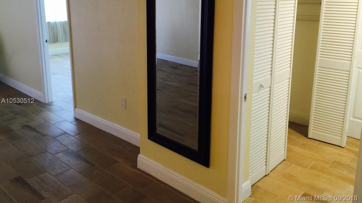 VILLA ROYAL CONDO - Residential Lease