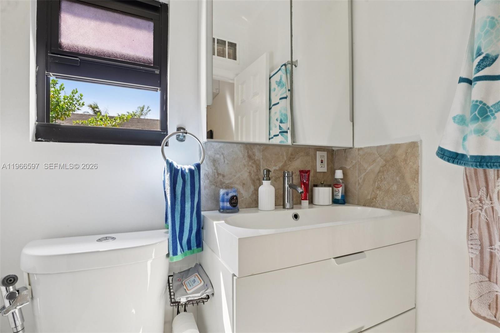 KENDALE LAKES SEC FIVE - Residential