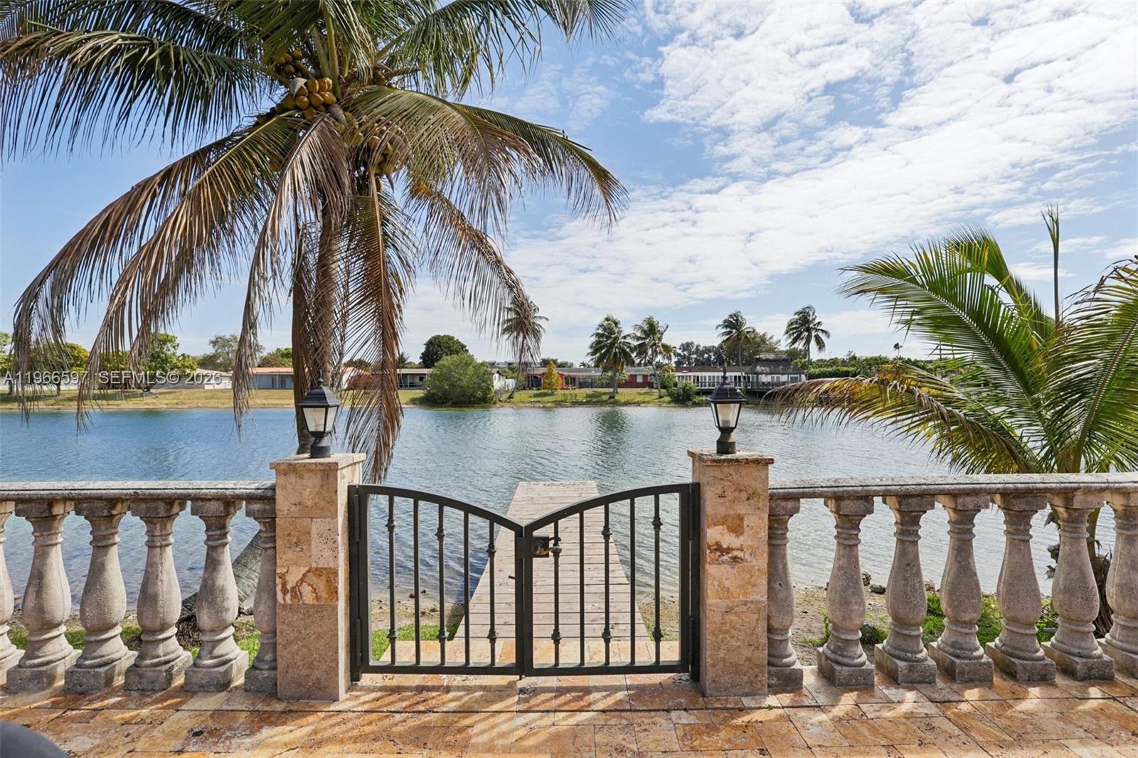 KENDALE LAKES SEC FIVE - Residential