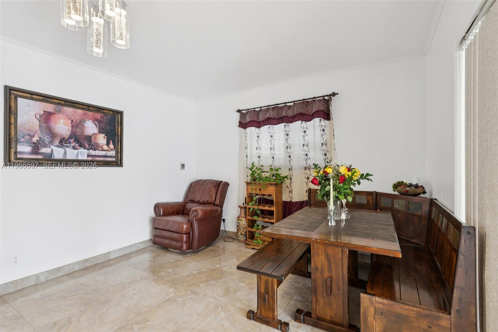 KENDALE LAKES SEC FIVE - Residential