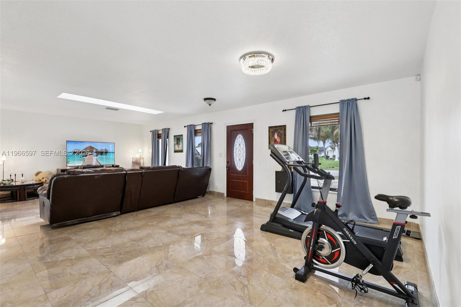 KENDALE LAKES SEC FIVE - Residential