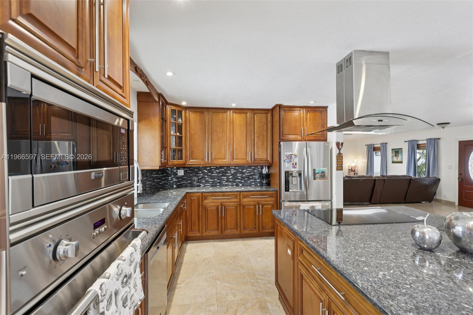 KENDALE LAKES SEC FIVE - Residential