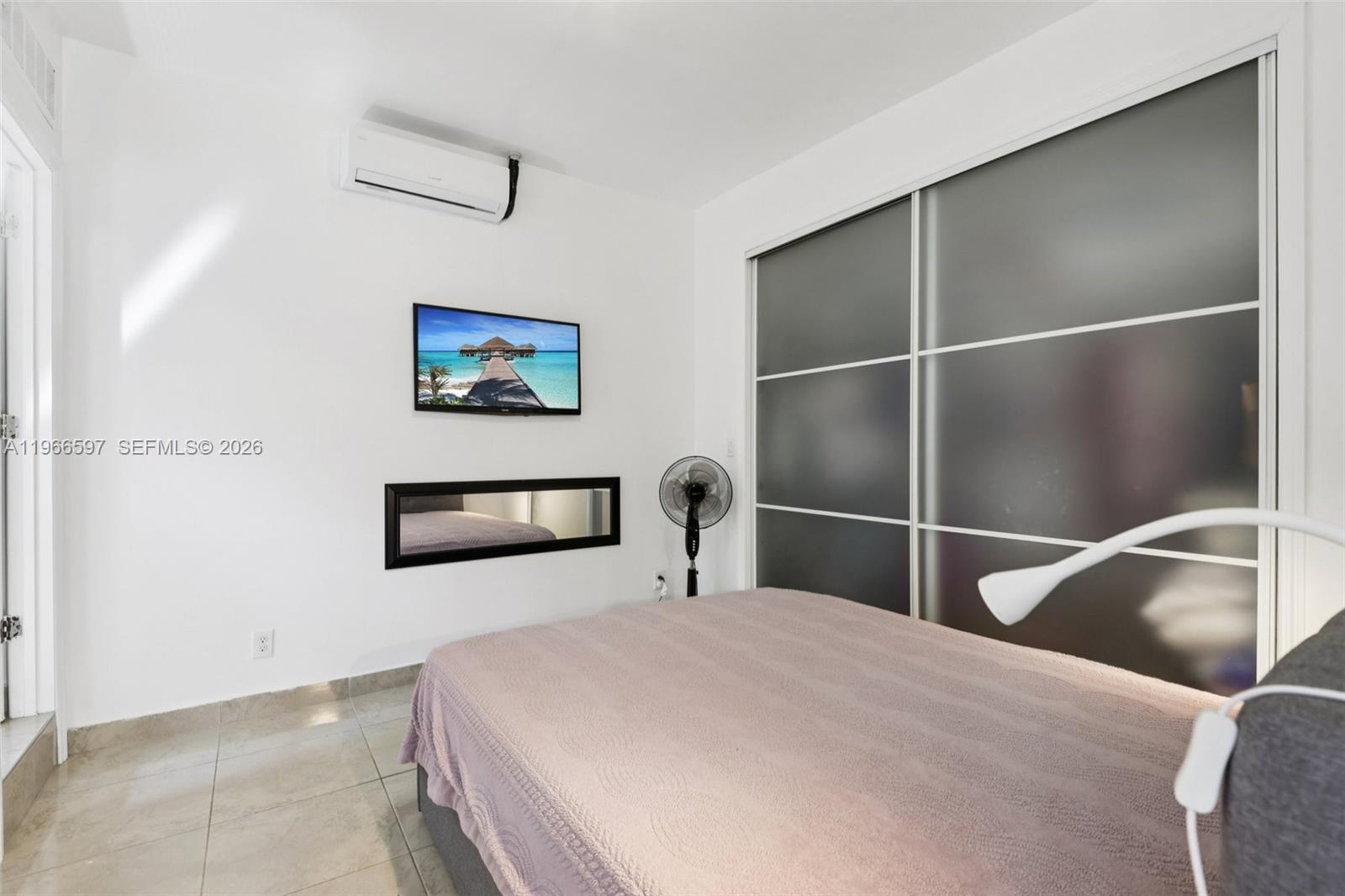 KENDALE LAKES SEC FIVE - Residential