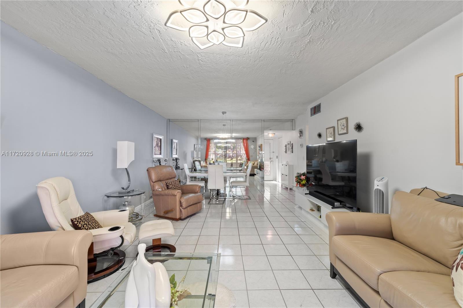 SOMERSET NO EIGHT CONDO - Residential