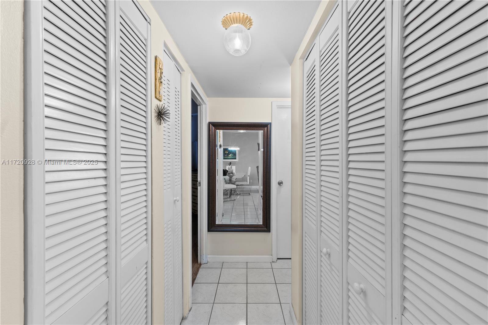 SOMERSET NO EIGHT CONDO - Residential