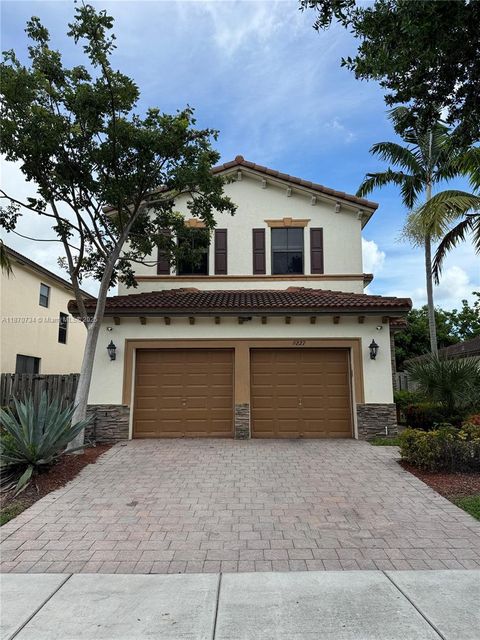 9227 SW 227 TERRACE Miami FL 33190
