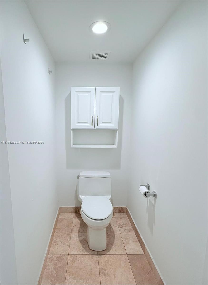 HALLANDALE BEACH PRIVATE - Residential