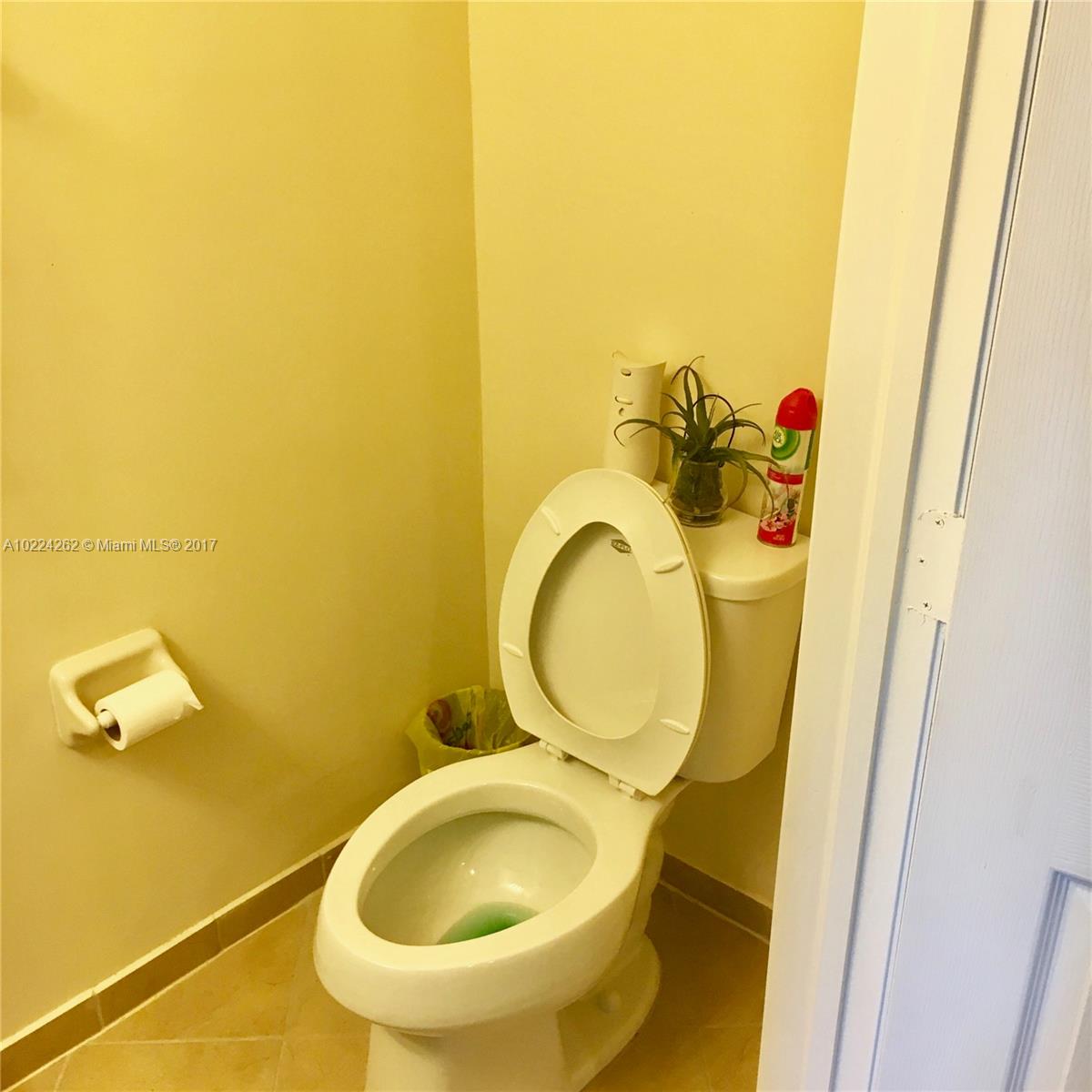 Martinique/Oasis - Residential Lease