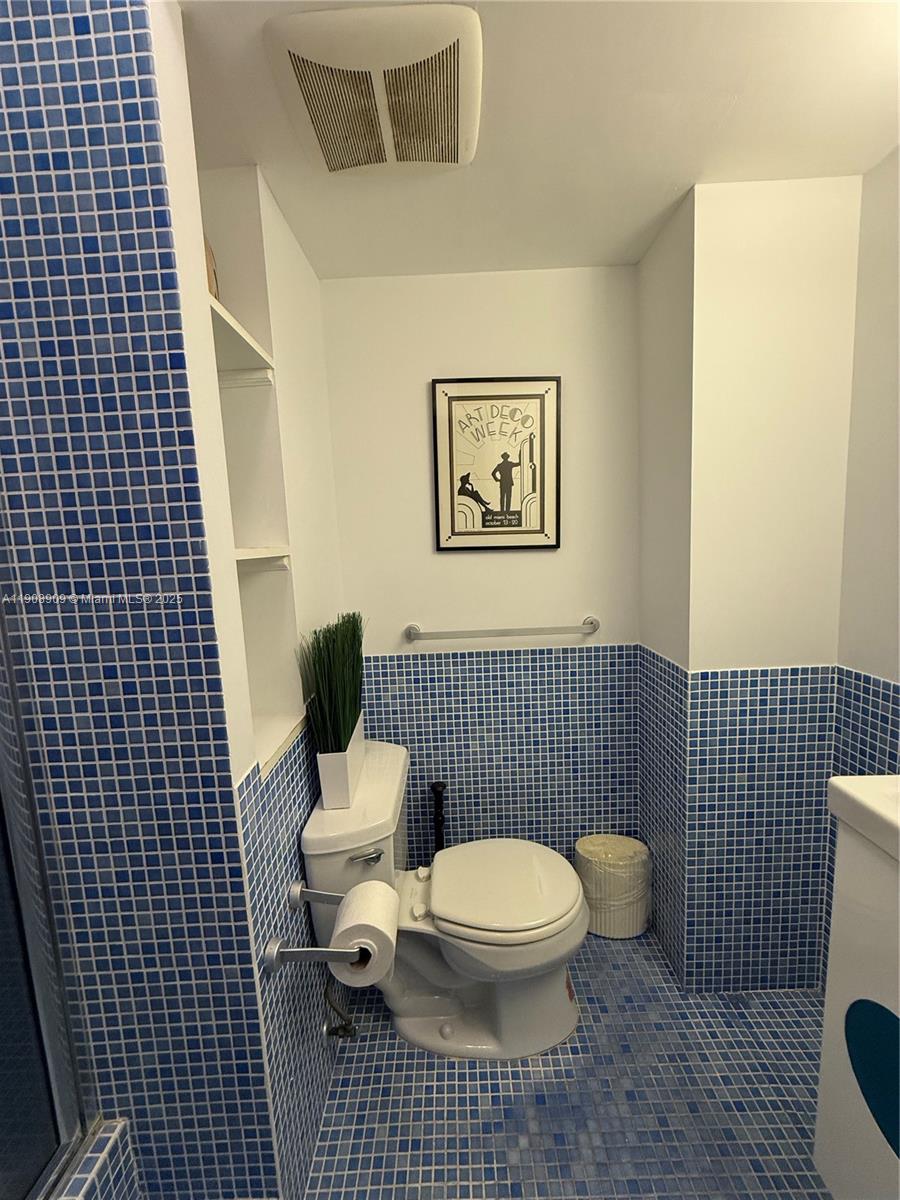 9500 OCEANS CONDO - Residential Lease