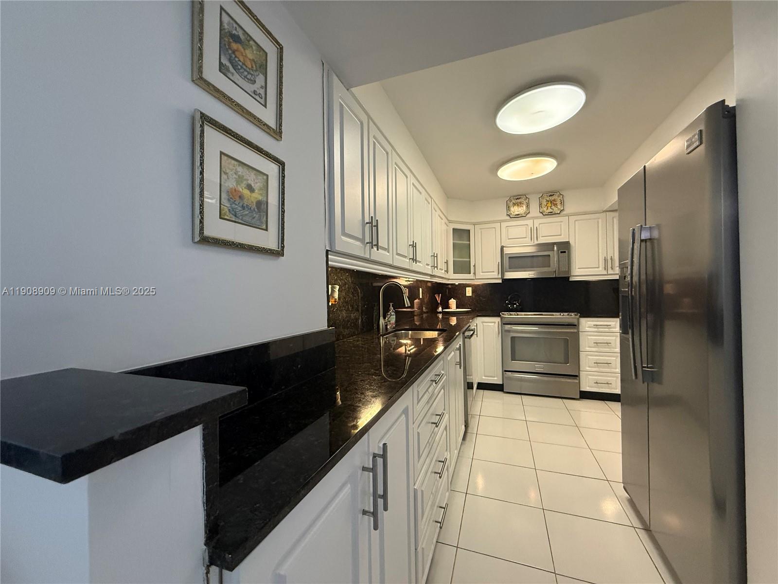 9500 OCEANS CONDO - Residential Lease