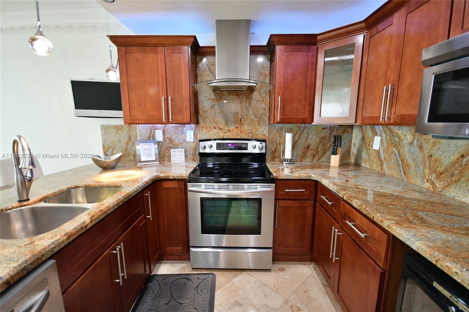 OCEAN RESERVE CONDO - Residential Lease