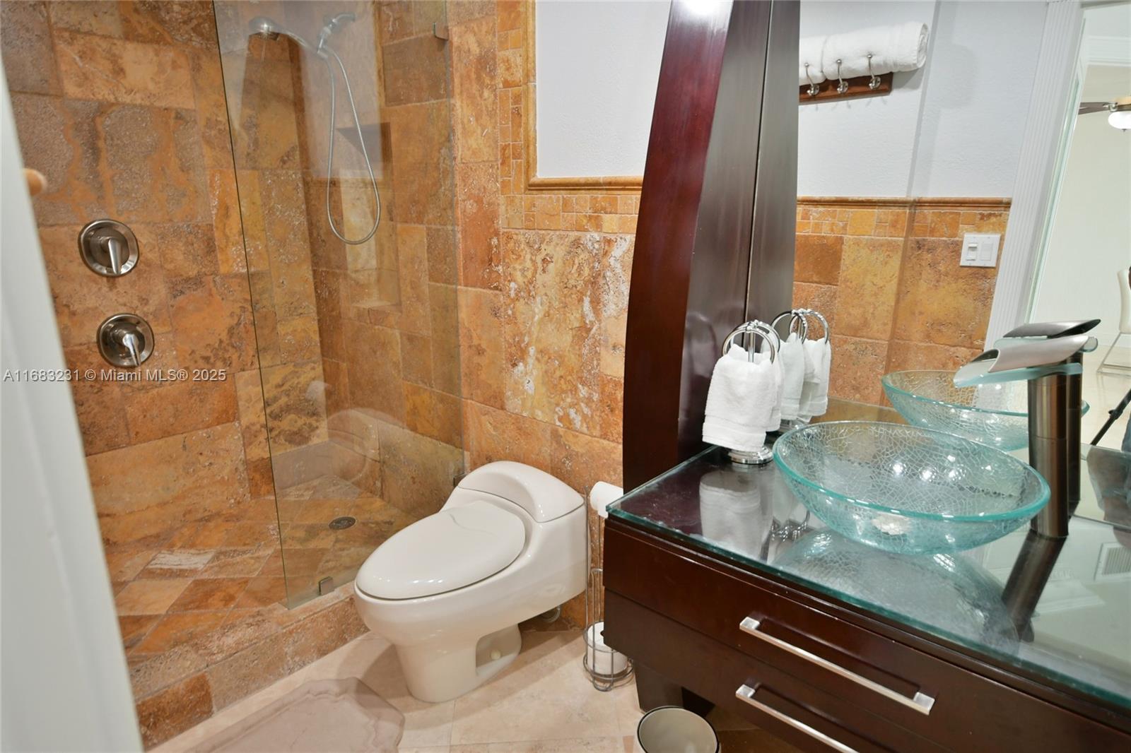 OCEAN RESERVE CONDO - Residential Lease
