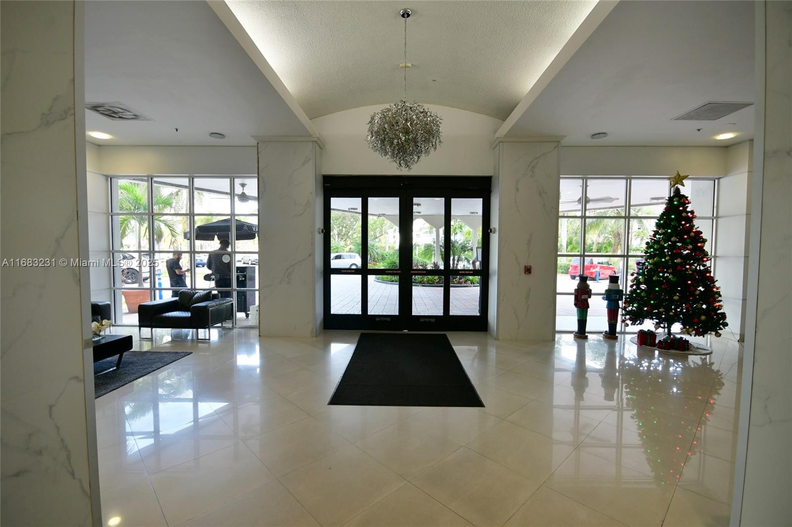 OCEAN RESERVE CONDO - Residential Lease