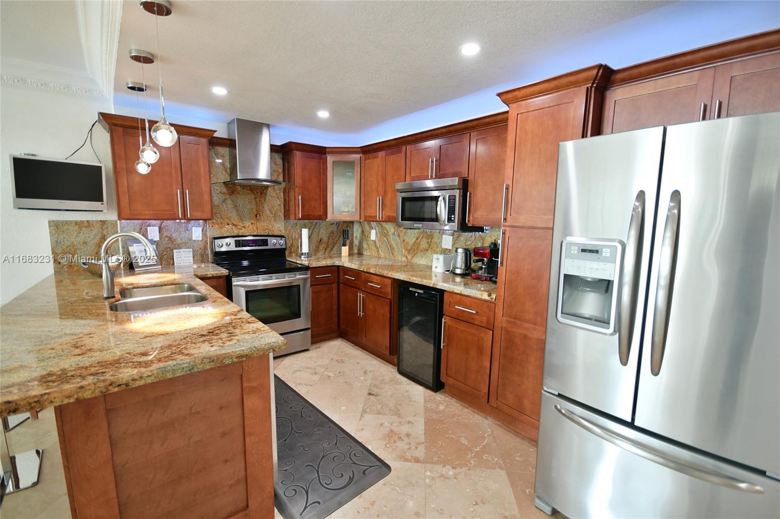 OCEAN RESERVE CONDO - Residential Lease