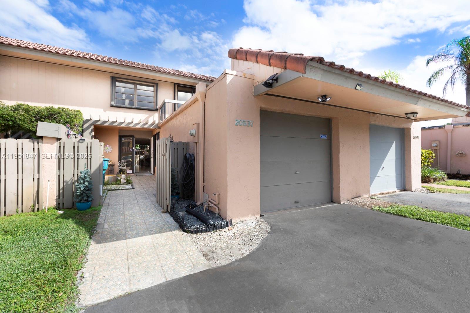 20537 NE 6th Ct, Miami, FL, 33179/$460,000 1 20537 NE 6th Ct