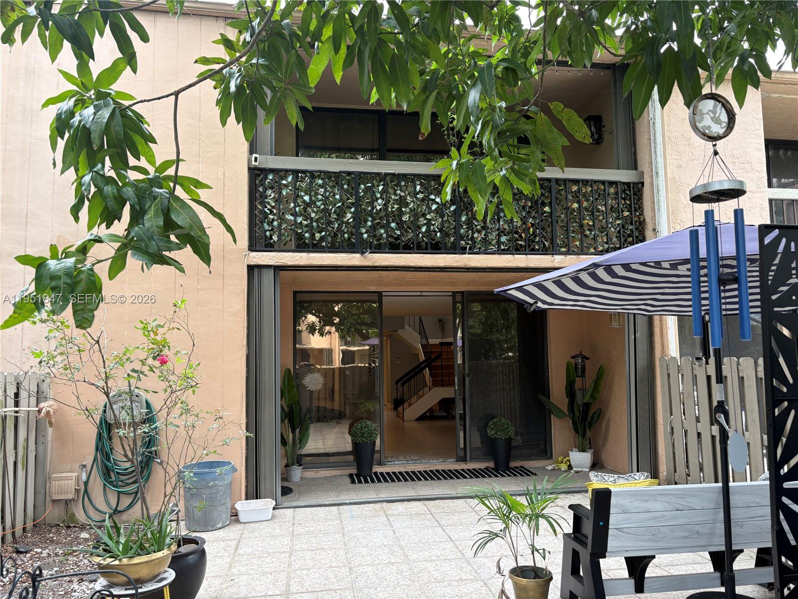 TOWNHOUSES OF THE CALIF C - Residential