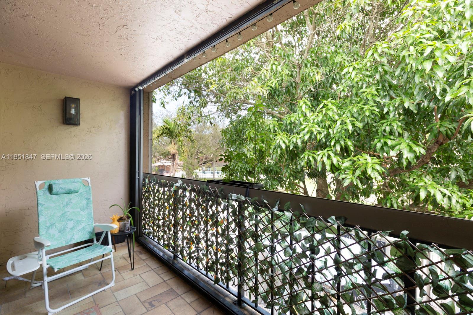 TOWNHOUSES OF THE CALIF C - Residential