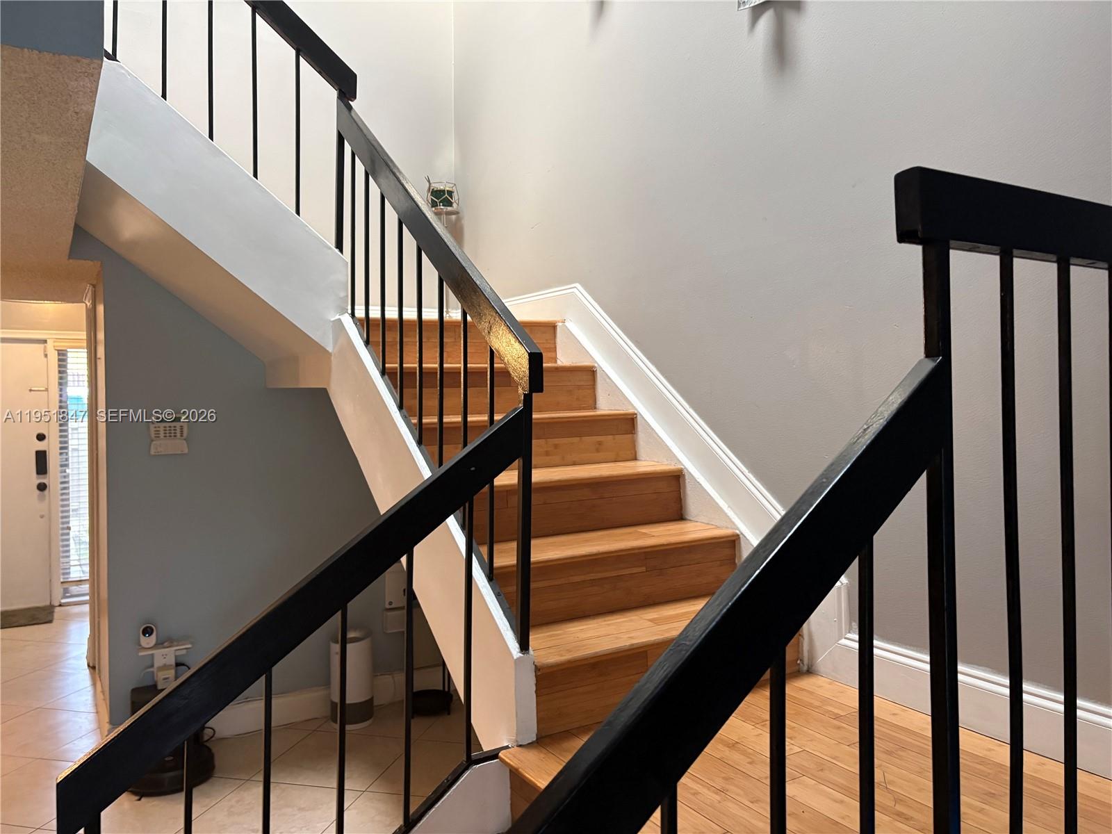 TOWNHOUSES OF THE CALIF C - Residential