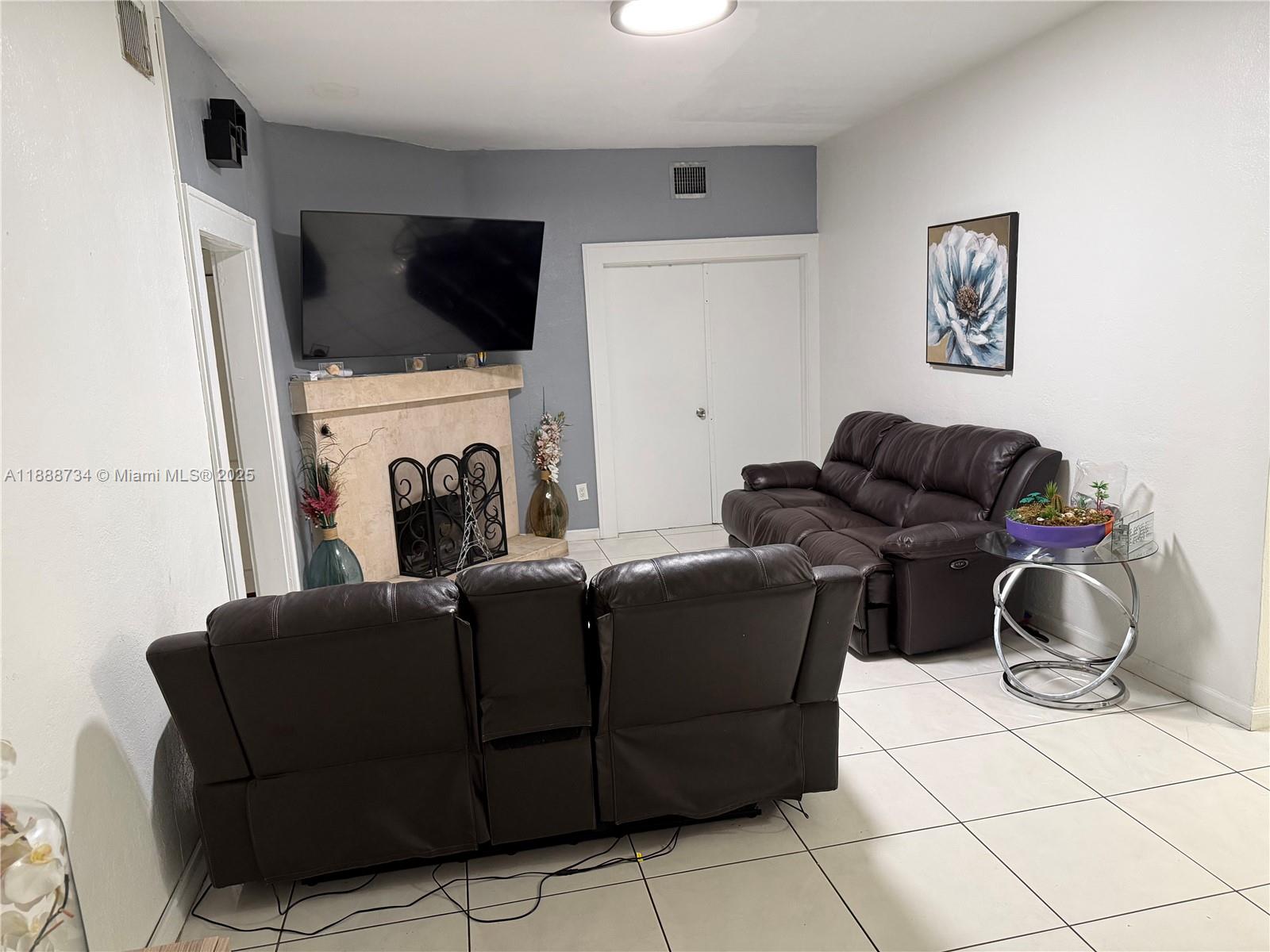 LEFLER & JONES PROP - Residential