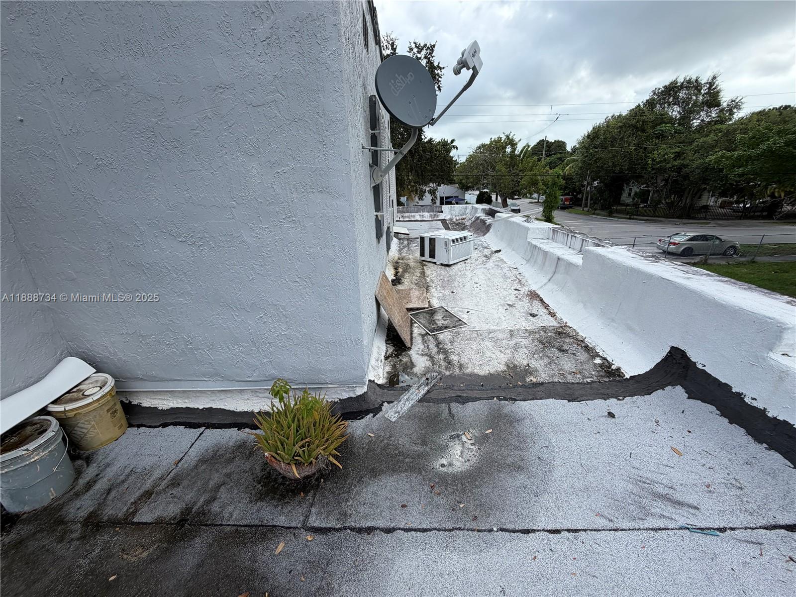 LEFLER & JONES PROP - Residential