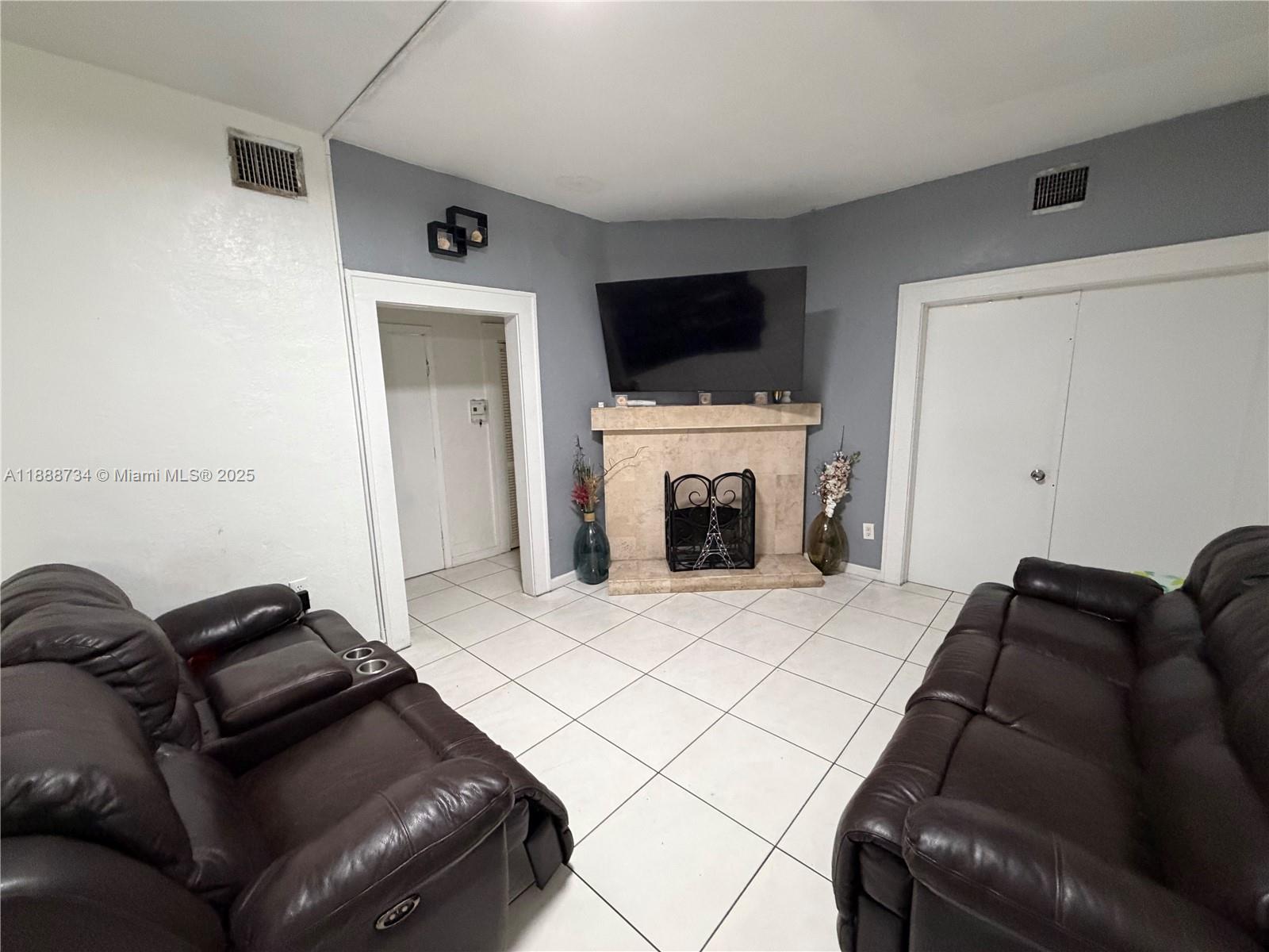 LEFLER & JONES PROP - Residential