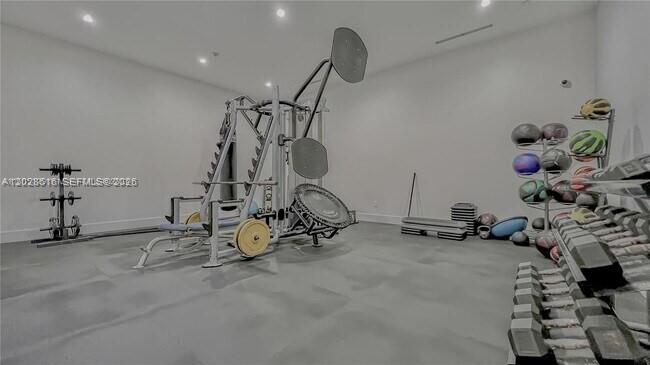 COURTS BRICKELL KEY CONDO - Residential