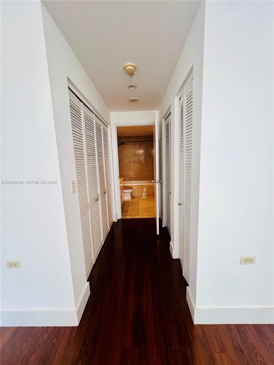 COURTS BRICKELL KEY CONDO - Residential