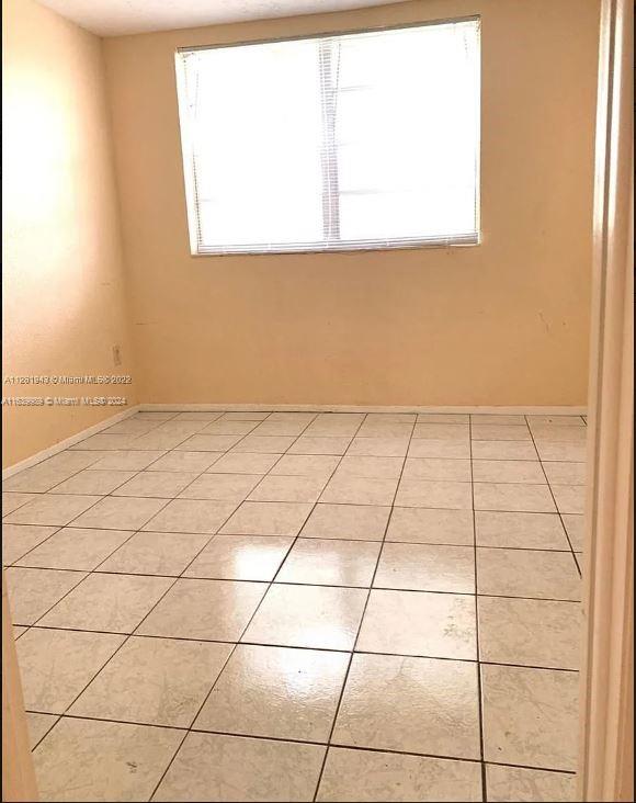OMEGA CONDO NO 4 - Residential