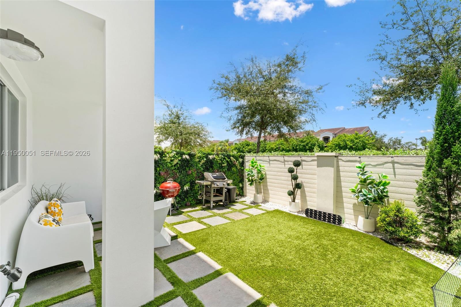 DORAL PALMS NORTH - Residential