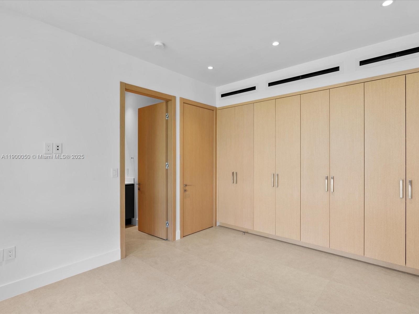 RE-PLAT OF TRACK C MIAMI - Residential