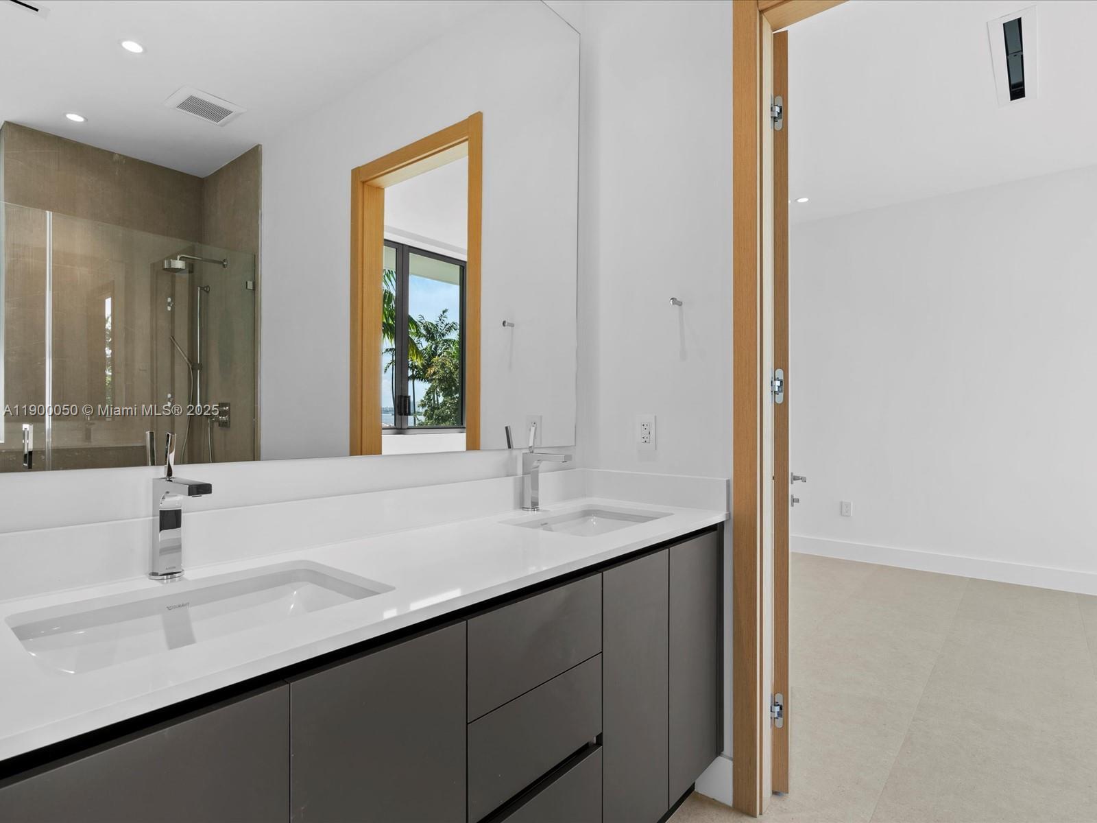 RE-PLAT OF TRACK C MIAMI - Residential