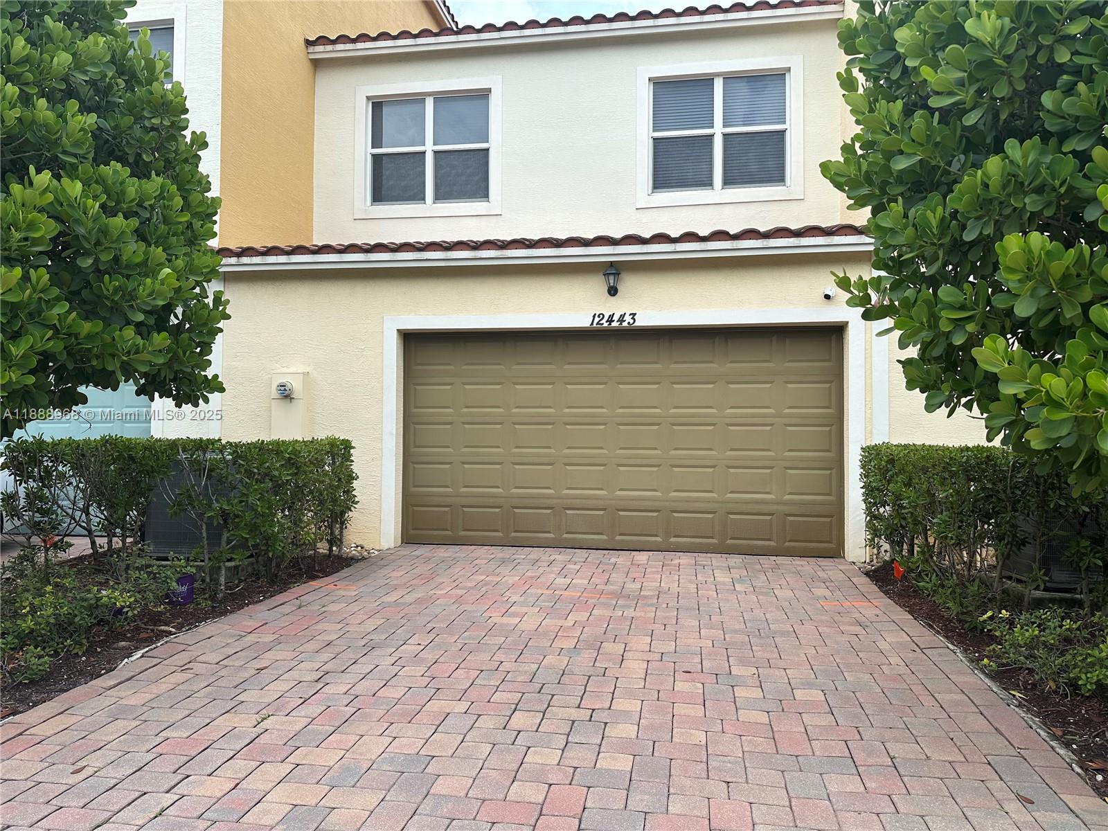 PEMBROKE FALLS-PHASE 1 - Residential Lease