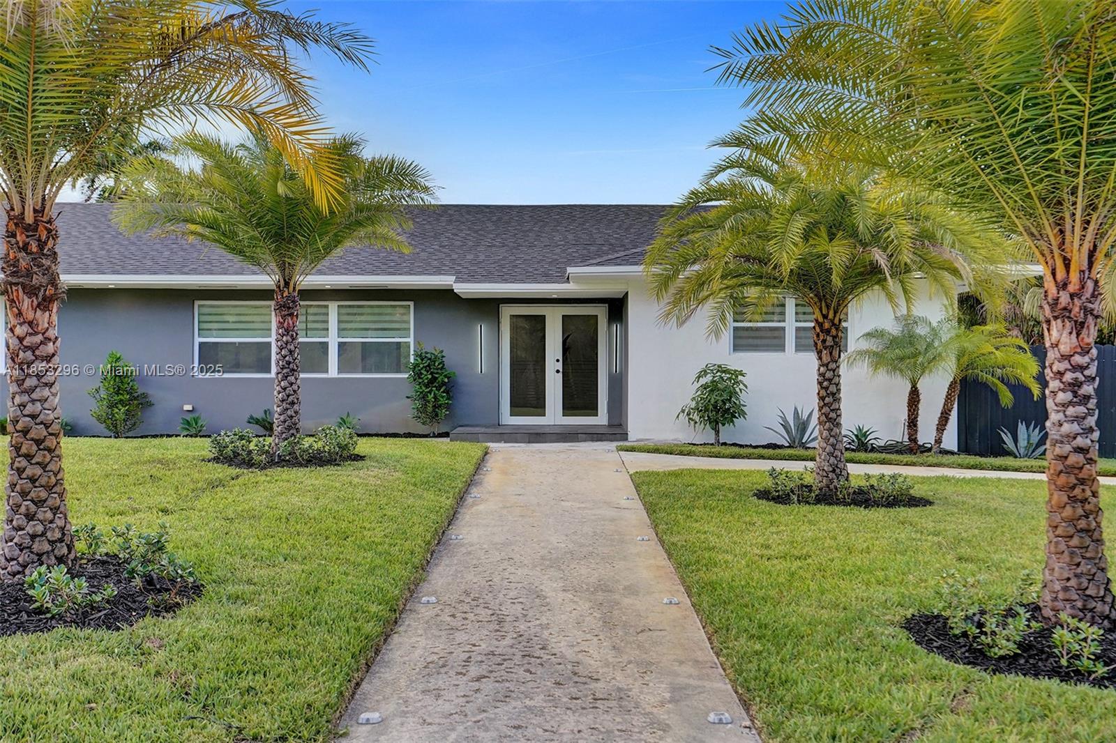 245 NE 156th St