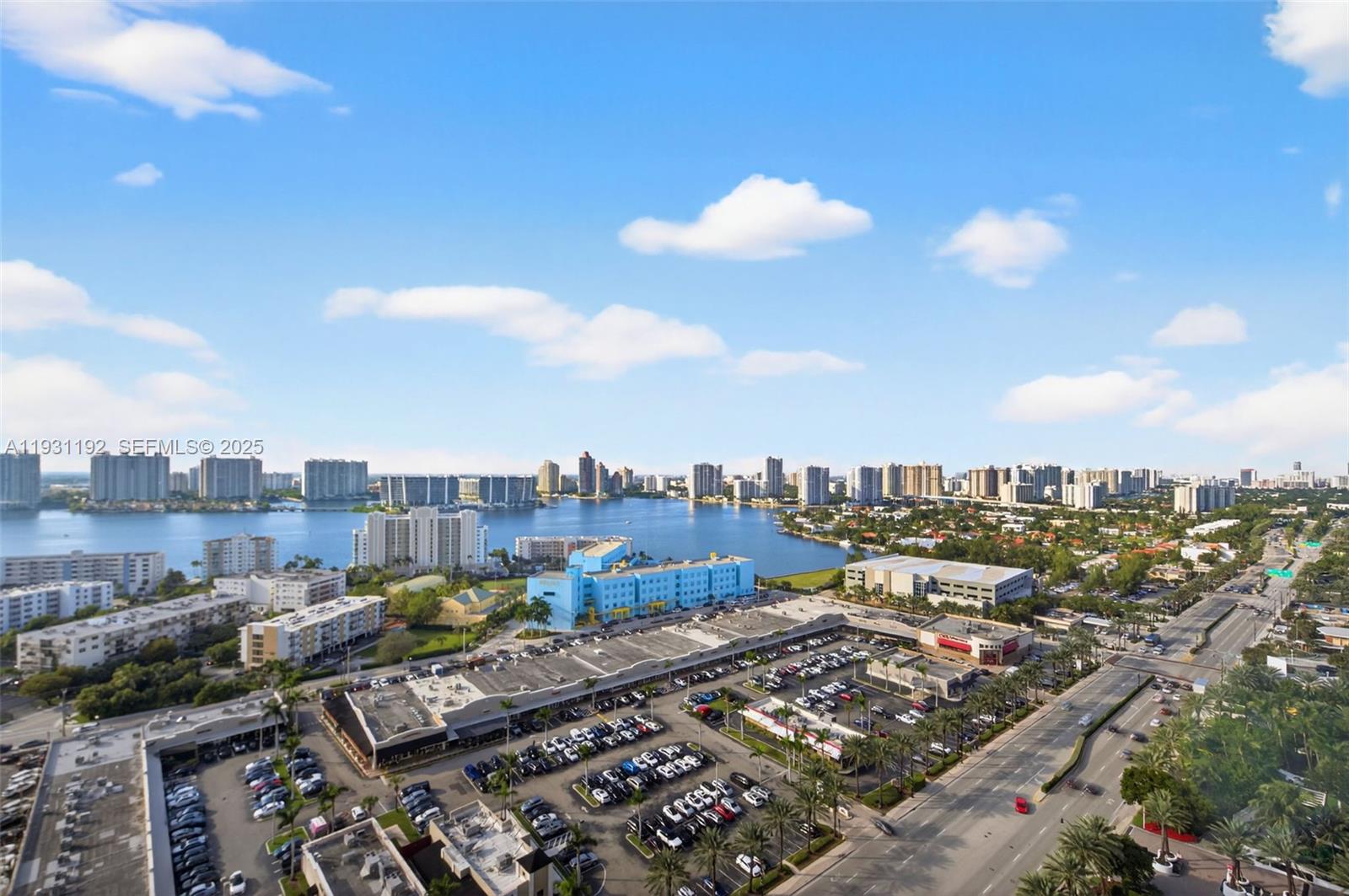 TRUMP INTERNATIONAL SONES - Residential